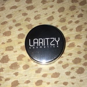 Laritzy cosmetics dew pot